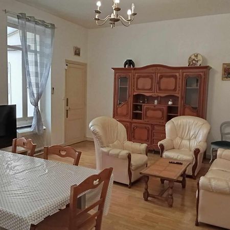 Maison 4 Chambres Avec Jardin Saint-Jean-dʼAngély Εξωτερικό φωτογραφία