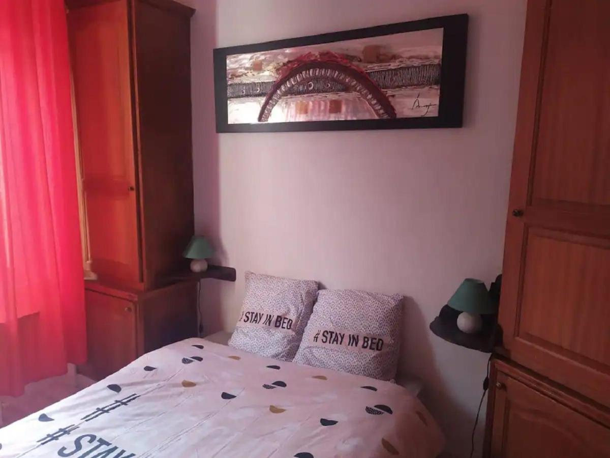 Maison 4 Chambres Avec Jardin Saint-Jean-dʼAngély Εξωτερικό φωτογραφία
